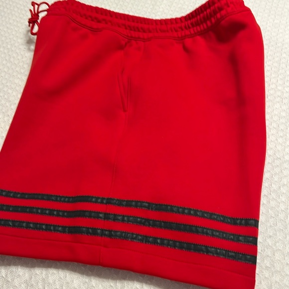 Men’s ADIDAS Red, Stripe ORIGINAL Shorts! NEW!!! **LARGE** - Picture 2 of 5